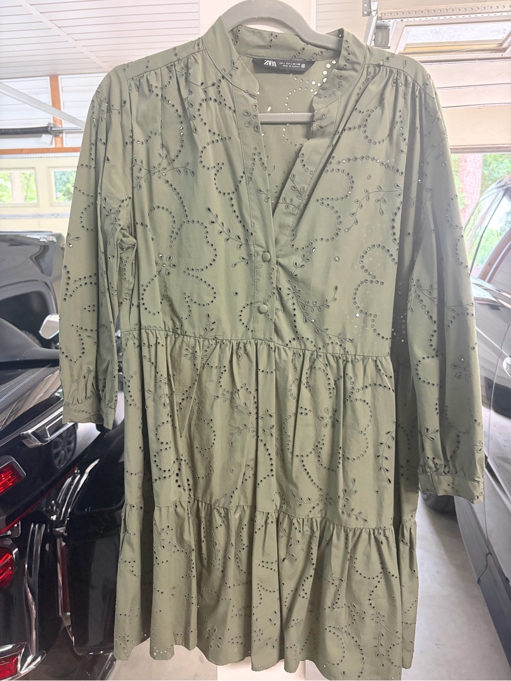 Zara Olive Green Eyelet Tiered Midi Dress